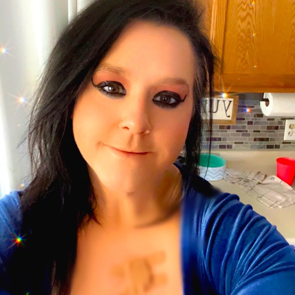 Meet your Posher, Samantha - Picture 1 of 4